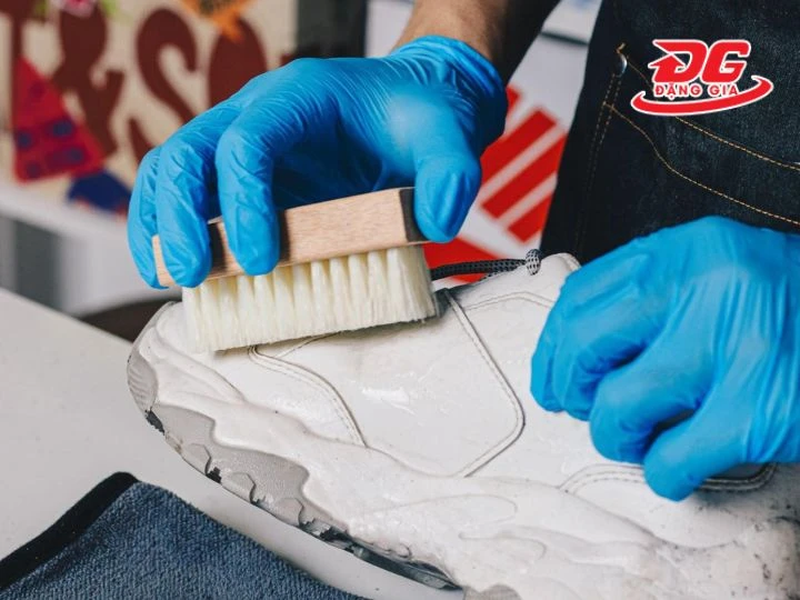 Bàn chải chuyên dụng cho dòng Sneaker