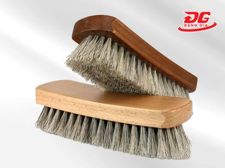 Bàn chải lông ngựa khá phổ biến