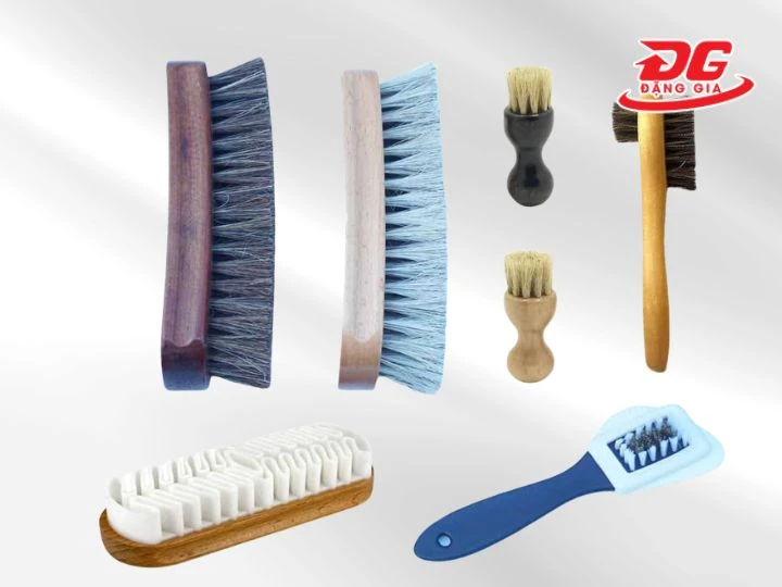 Cách chọn bàn chải đánh giày