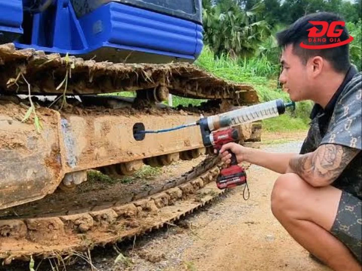 Không dùng chung mỡ cho nhiều mọi vị trí