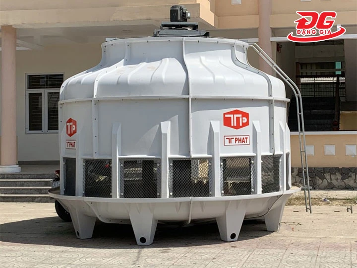 tháp giải nhiệt 100RT vận hành ổn định