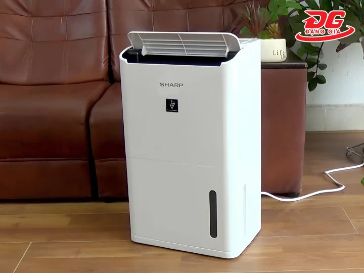 Máy hút ẩm Sharp của nước nào?