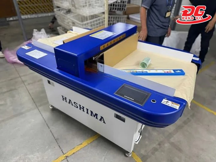 Máy dò băng tải Hashima HN-880CS