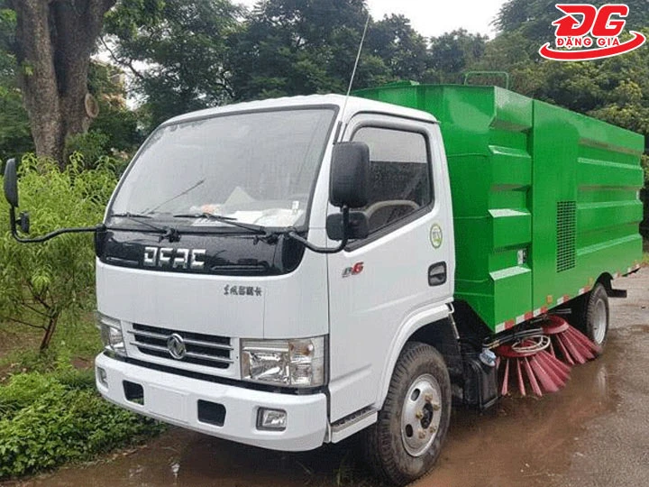 Xe quét đường Dongfeng 12 khối