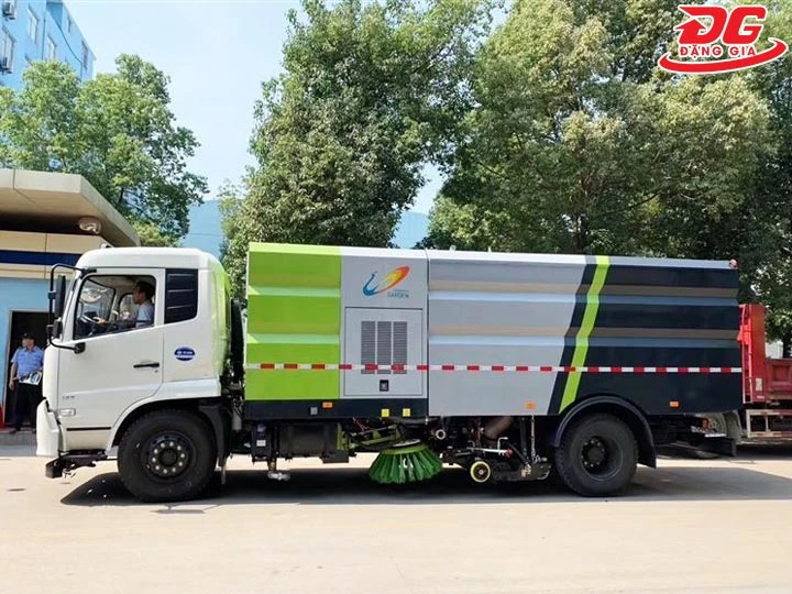 Xe quét đường Dongfeng 13 khối