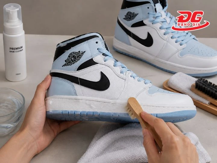Hướng dẫn cách vệ sinh giày Jordan 1 da Nubuck