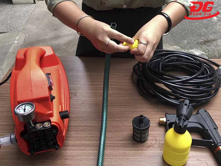 vì sao cần vệ sinh máy rửa xe