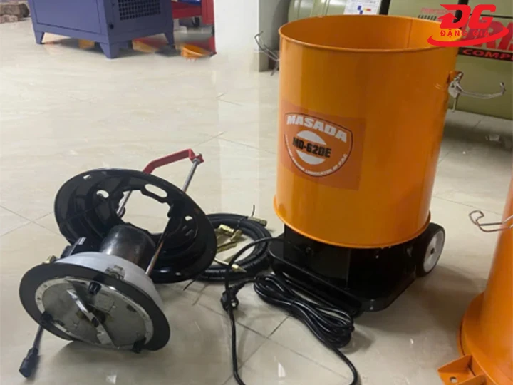 Máy bơm mỡ Masada chạy điện