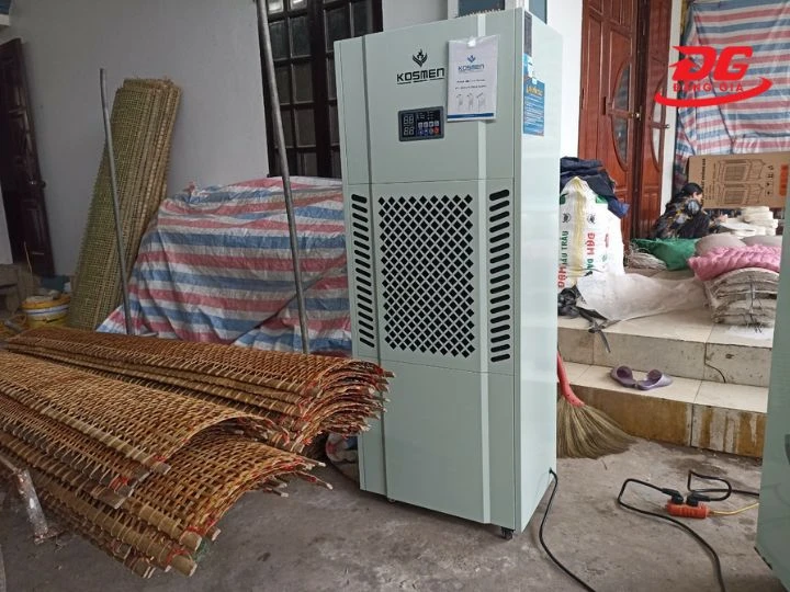 Kosmen KM-180S kiểm soát trong phạm vi từ 200 - 250m2