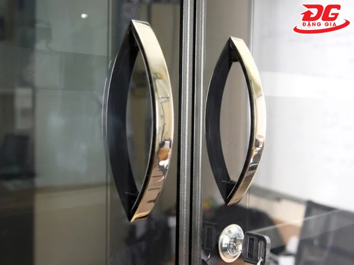 cửa tủ chống ẩm máy ảnh FujiE AD250