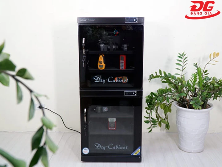 tủ chống ẩm Dry-Cabi trung bình