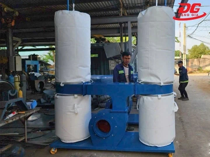 Thiết bị hút bụi 2 túi vải
