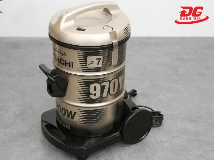 Dễ dàng bắt gặp các thương hiệu đình đám tại các kho hàng Nhật bãi.