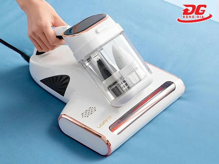 Máy hút bụi giường đệm diệt khuẩn Uwant M300