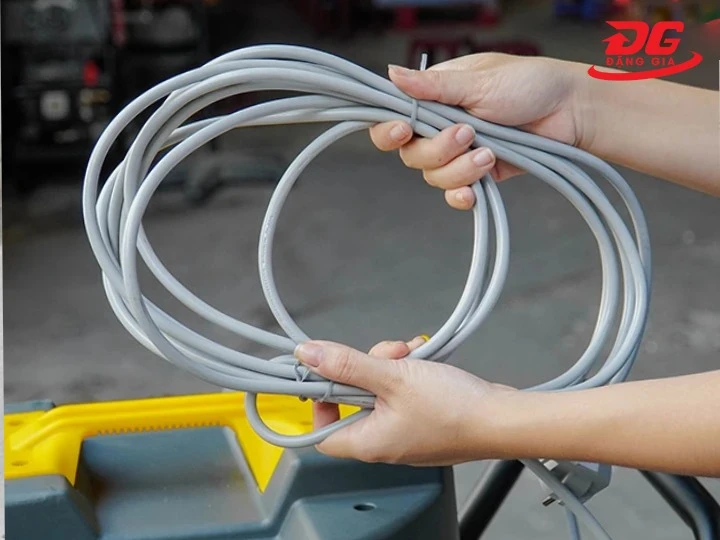 Dây nguồn truyền điện máy hút bụi công nghiệp