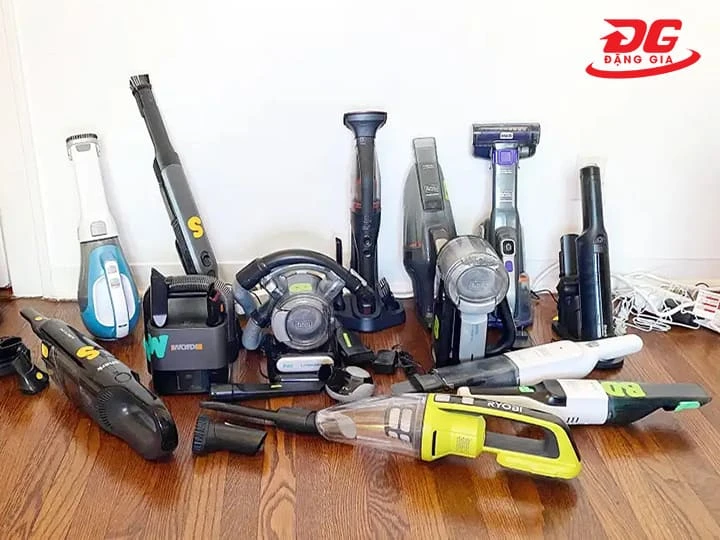 Mua máy hút bụi cầm tay tại các siêu thị điện máy hoặc đại lý phân phối chính hãng