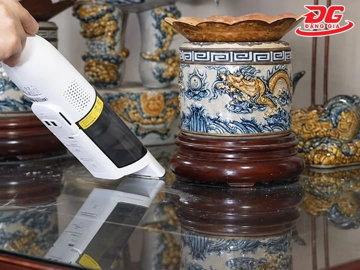 Những điều nên biết khi dùng máy hút bụi dọn bàn thờ