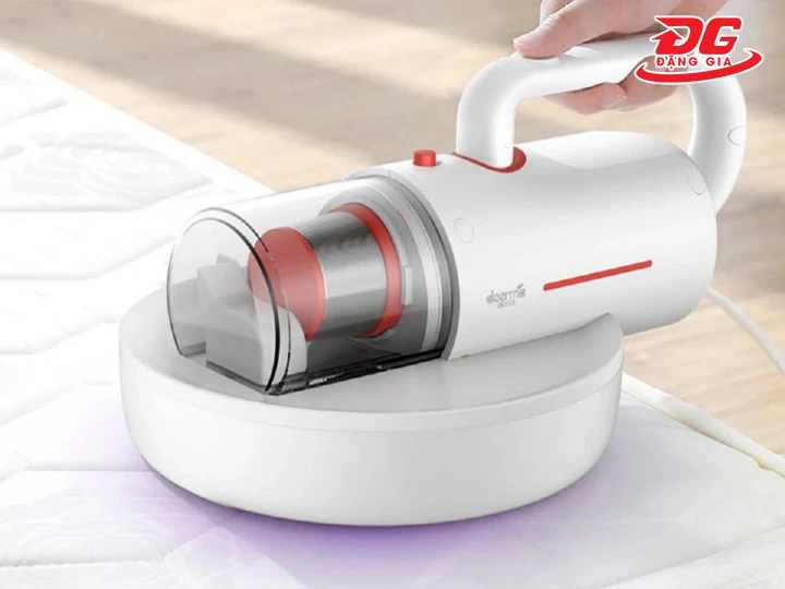 Deerma CM1300 đa năng với thiết kế tháo rời, dễ dàng làm sạch mọi ngóc ngách hoặc kẽ tủ.