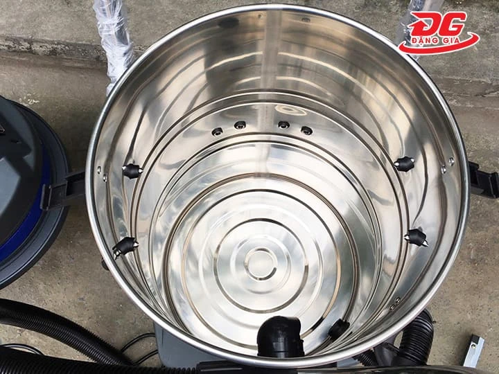 Thùng chứa inox kết cấu chắc chắn