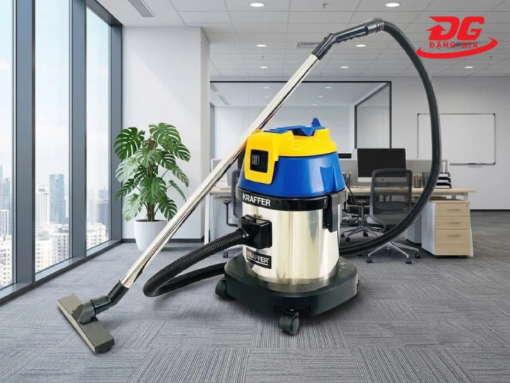 Thiết kế đặc trưng với màu xanh đậm phối vàng của thương hiệu Kraffer