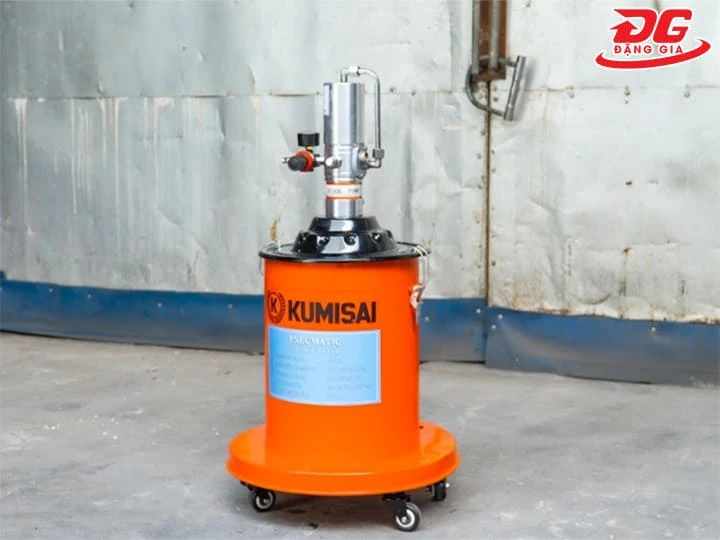 Máy bơm mỡ xe tải Kumisai KMS-20S 