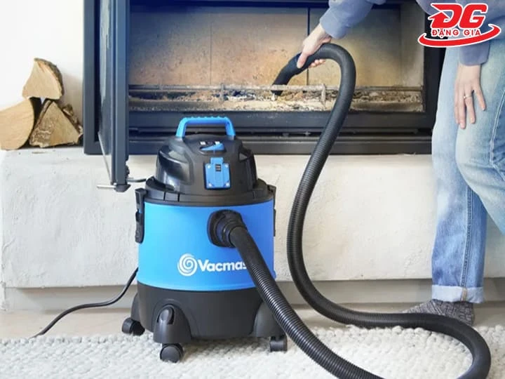 Máy hút bụi 2400W sở hữu công suất lớn, cho lực hút vô cùng mạnh mẽ