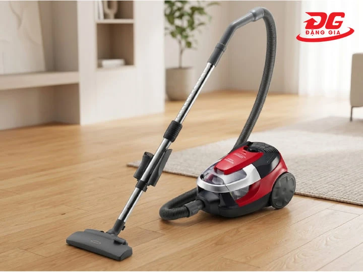 Máy hút bụi dạng hộp quen thuộc, phù hợp dọn dẹp không gian gia đình