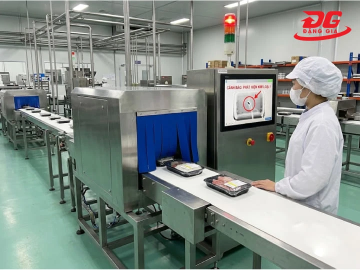 Máy X-ray phát hiện hiệu quả cả kim loại (sắt, inox, nhôm) lẫn các tạp chất phi kim có tỷ trọng cao