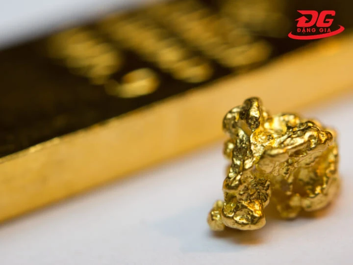 Chỉ số Karat (K) thể hiện tỷ lệ vàng nguyên chất trong hợp kim. K càng cao thì hàm lượng vàng càng lớn