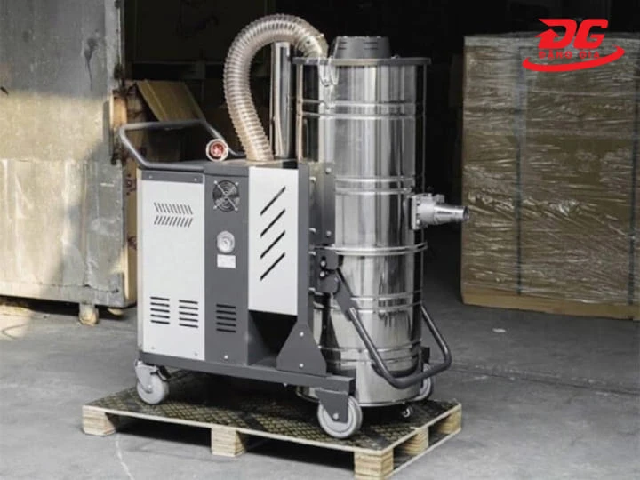 Kumisai KMS 400 đáp ứng nhu cầu vệ sinh công nghiệp chuyên sâu