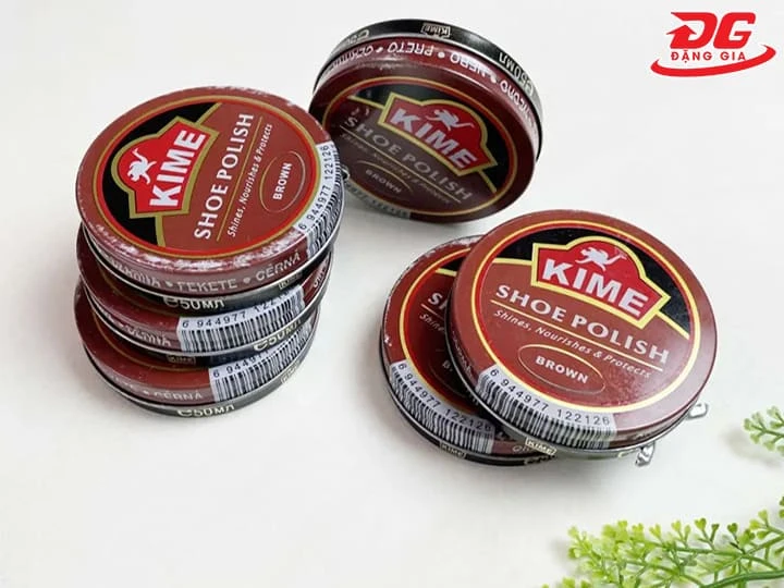 Loại xi sáp Kime màu nâu