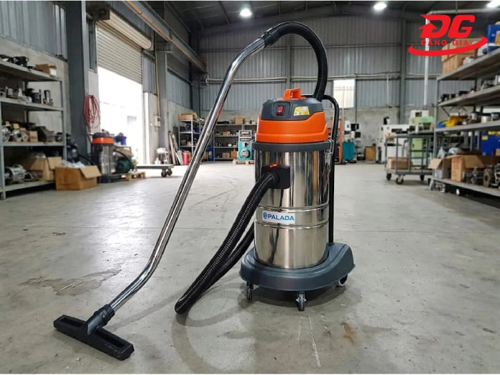 Palada PD40 với thùng chứa dung tích 40L