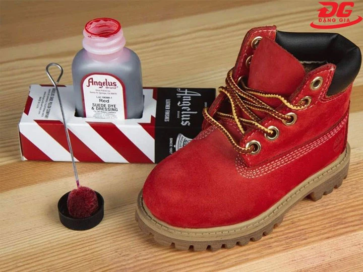 Dụng cụ cần thiết nhuộm giày da lộn