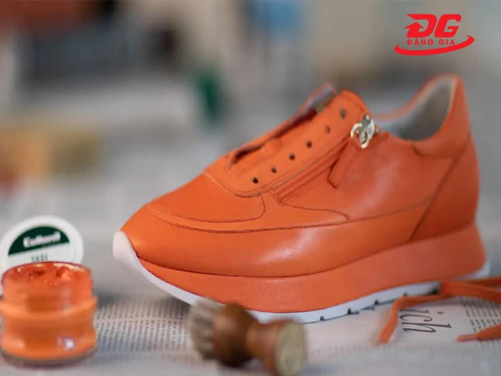 Chọn màu phù hợp phong cách để nhuộm màu da lộn