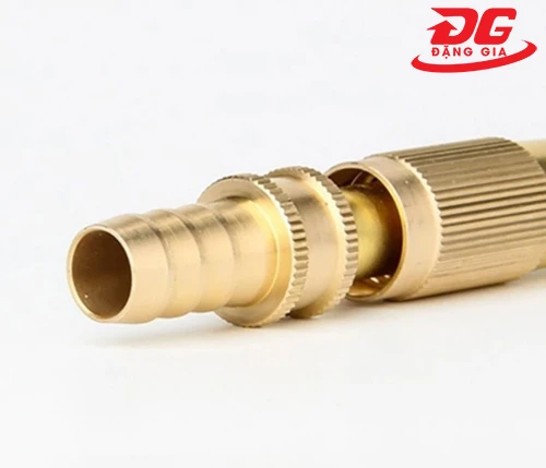 đầu vòi xịt tăng áp rửa xe