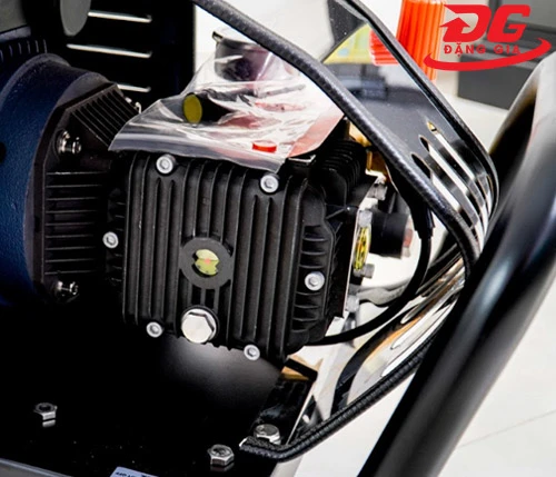 Máy rửa xe cao áp Kumisai 18M17.5-3T4 6