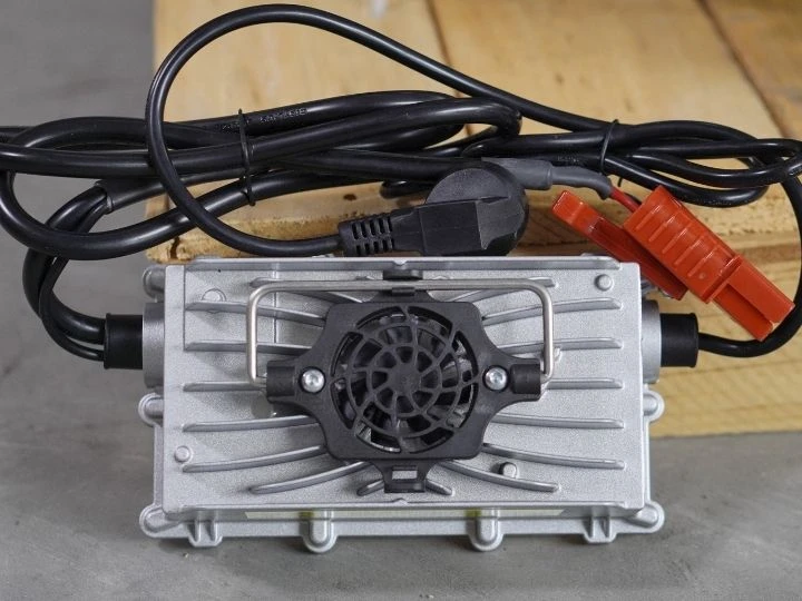 Bàn giao máy hút bụi Kumisai KMS 601T cho Nhà máy Xi măng Bình Minh