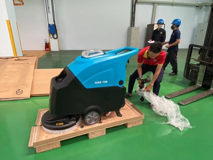 Giao hoàn tất máy chà sàn Kumisai KMS 75B cho Trung tâm thương mại ở Hải Phòng 3