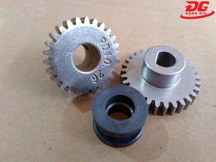 bánh răng máy ép plastic tại Đặng Gia