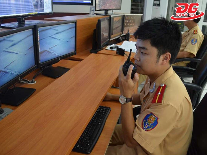 Top 9+ Bộ đàm Công an, Cảnh sát liên lạc nhanh, bảo mật cao