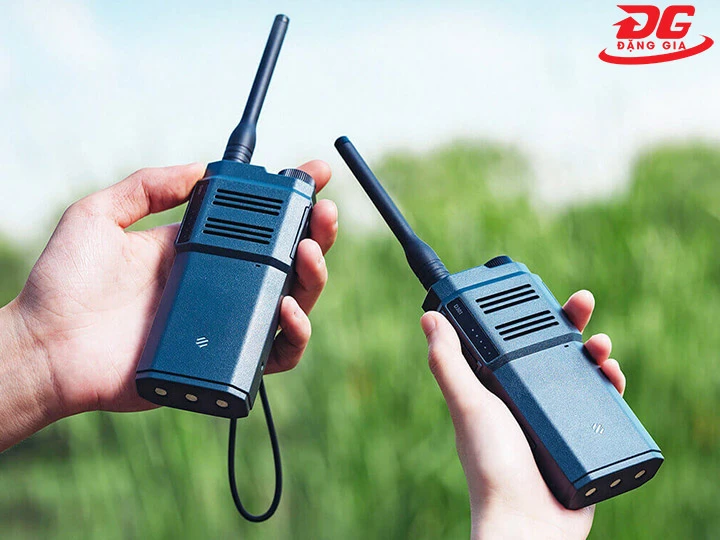 Bộ đàm Digital