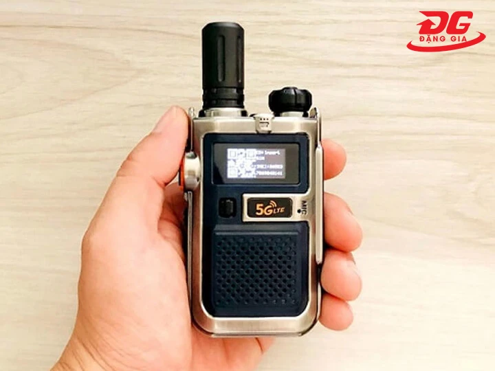 Bộ điện đàm cầm tay 100km Motorola 5G LTE IP-W80P