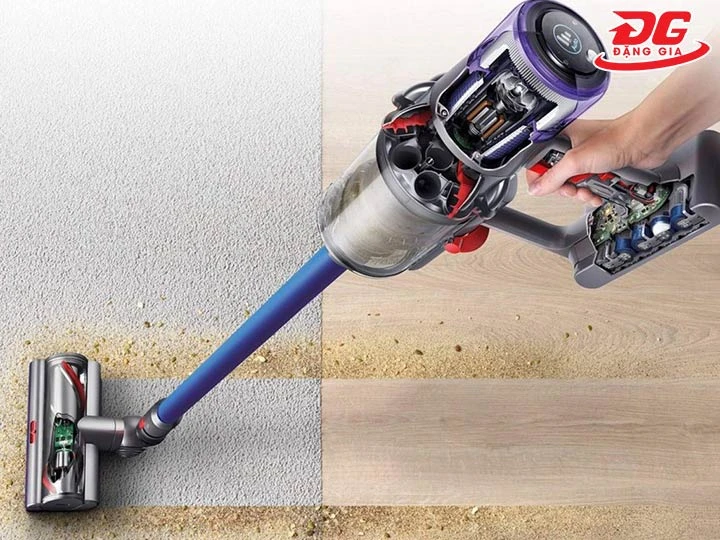 vận hành máy hút bụi cầm tay