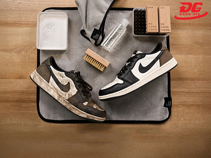 Chuẩn bị vệ sinh giày Nike