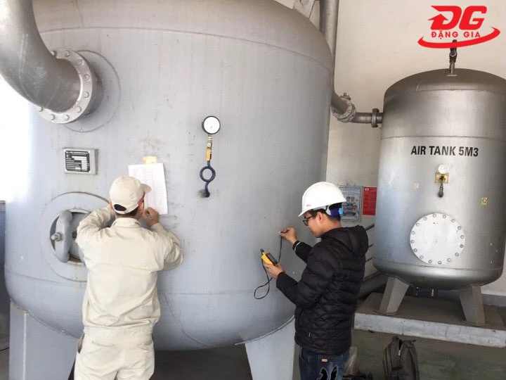 chuyên gia kiểm định máy nén khí