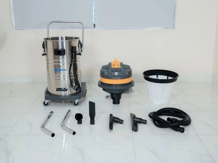 Cung cấp đủ phụ kiện máy hút bụi Kumisai KMS-80A cho xưởng vật liệu Hoàng Long