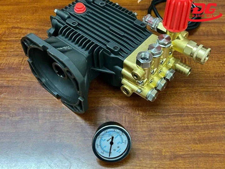  đầu bơm cao áp rửa xe 7.5KW model 3WZ-2012 trải nghiệm vận hành tiện nghi