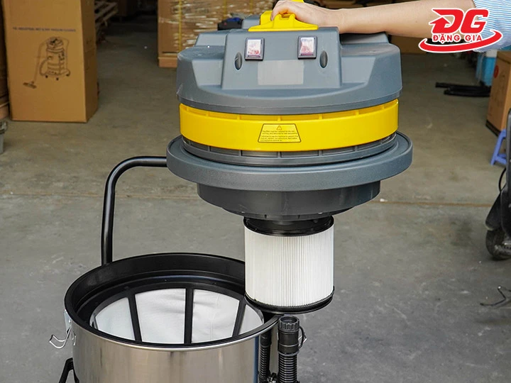đầu máy hút bụi