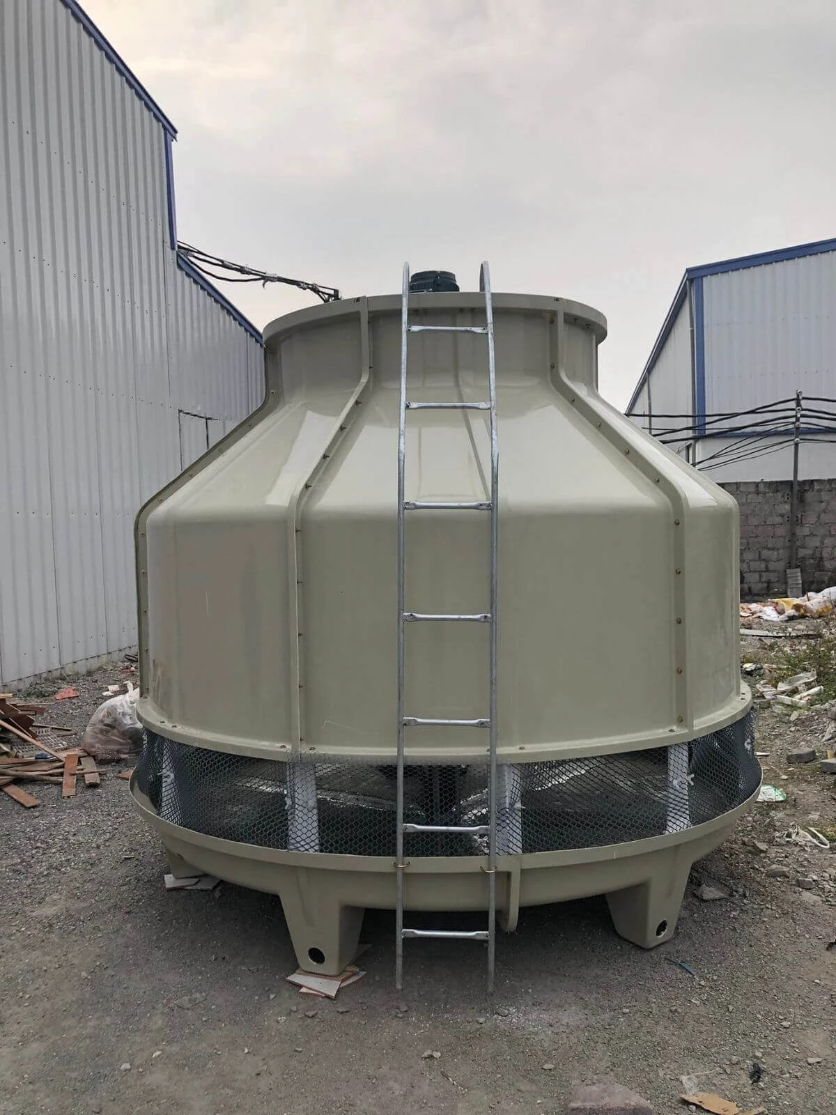 Giao và lắp đặt tháp giải nhiệt Kumisai KMS 100RT cho nhà máy hóa chất Đông Á 3