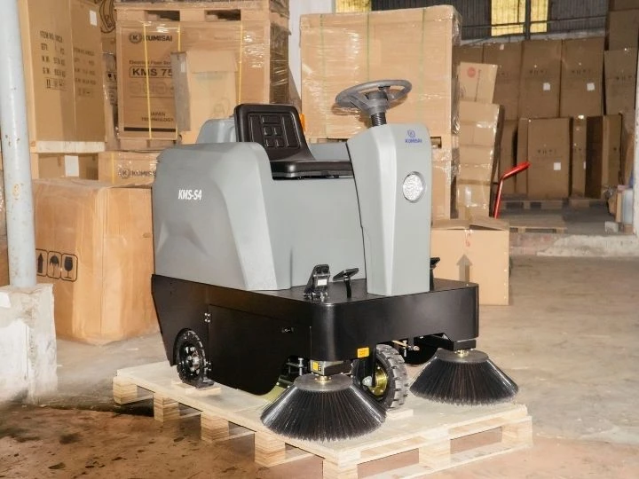 Bàn giao xe quét rác Kumisai KMS S1 cho Công ty TNHH Thắng Thành 5